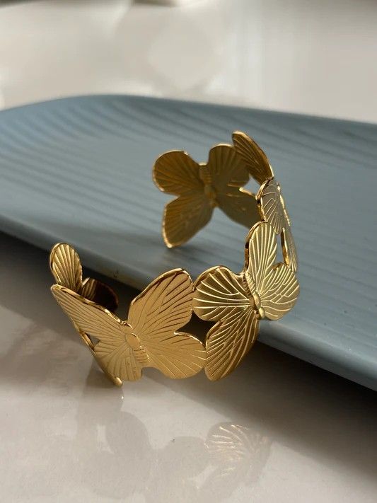 Golden Butterfly Handcuff