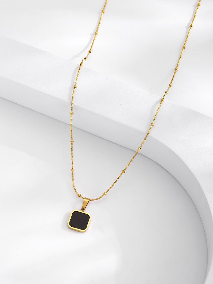 Black Square Pendant Necklace (Gold)