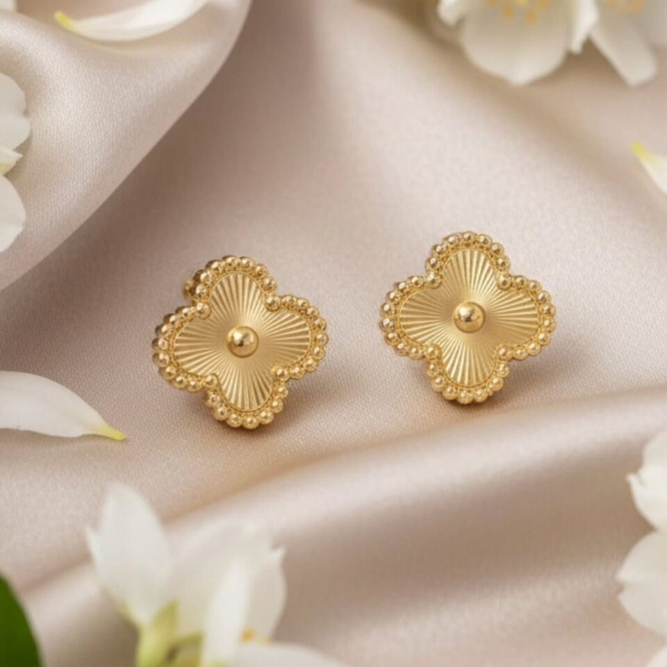 Golden Clover Stud EarringsProduct