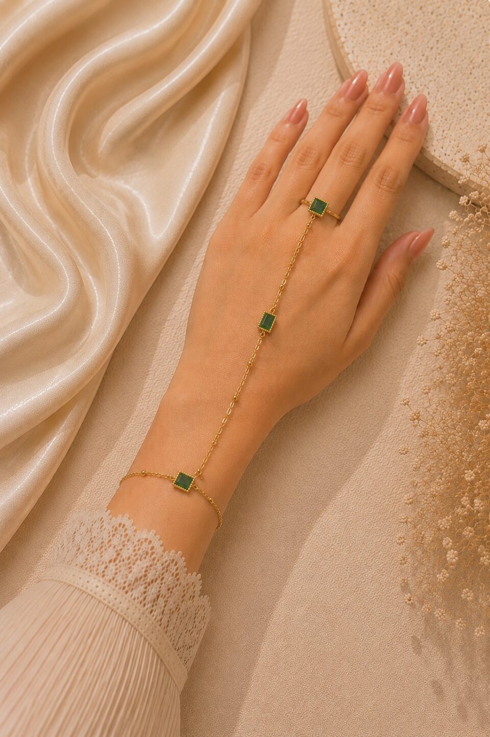 Emerald Stone Hand Chain (Gold)